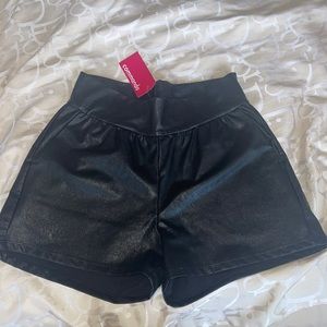 Commando leather shorts